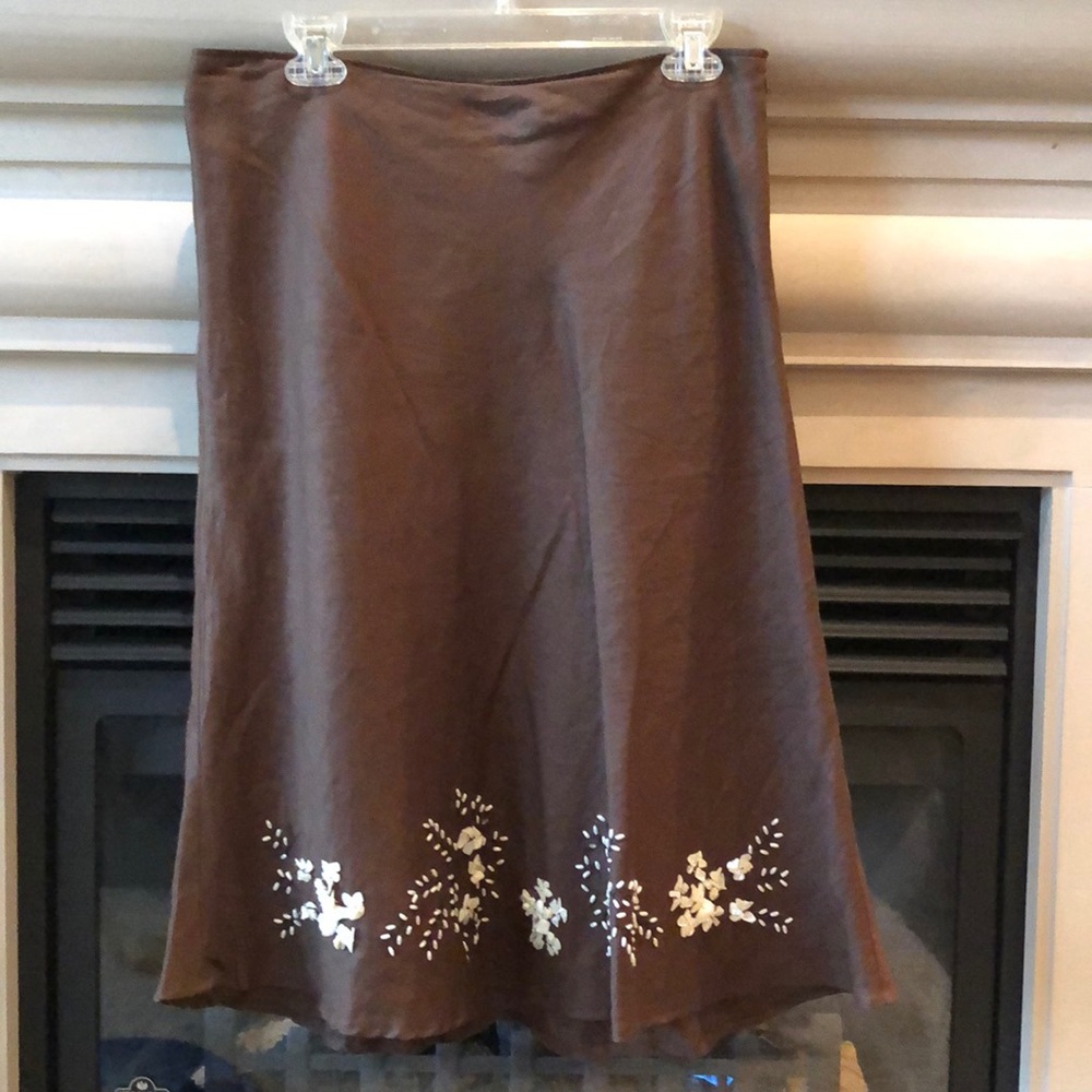Anne Carson, size 8, brown linen, A-line skirt.
